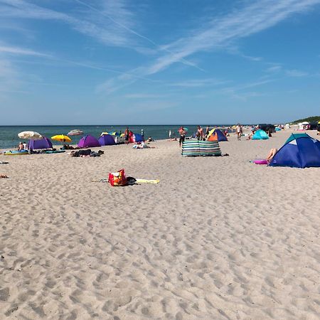Ferienwohnungen Am Lotsenstieg Abendrot Poel Exterior foto